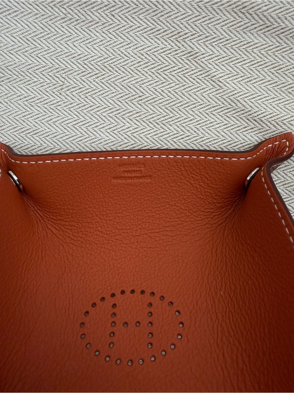 Hermes Evelyne Leather Tray Valet - Picture 3 of 5
